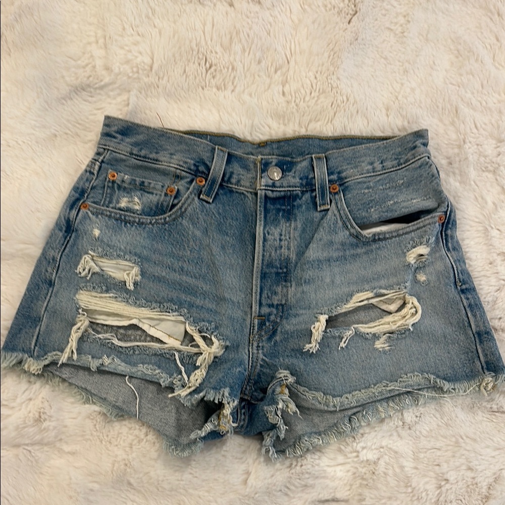 Levi’s 501 Distressed Denim Women Shorts